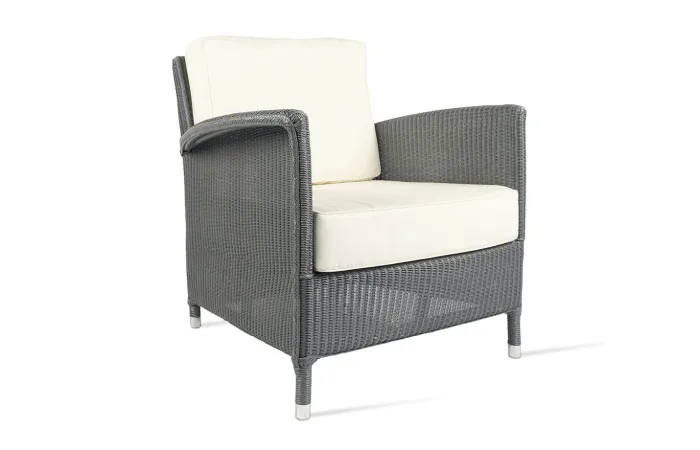 dovile lounge chair