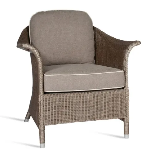 Victor lounge chair 01